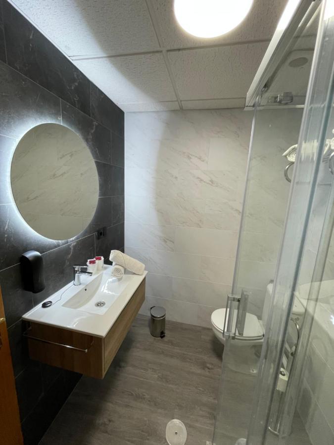 Hostal Calderon De La Barca Zalamea de la Serena Екстериор снимка