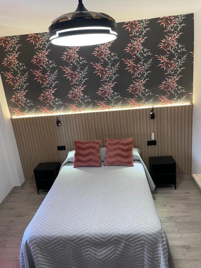 Hostal Calderon De La Barca Zalamea de la Serena Екстериор снимка